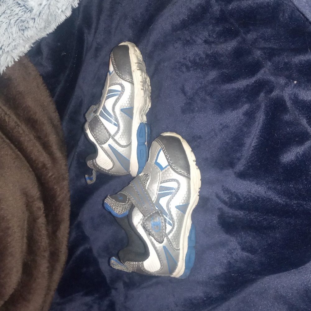 Lil Boys Champion shoes